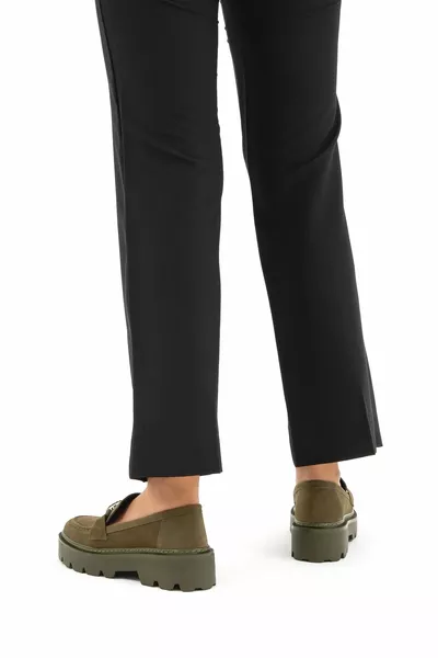 حذاء لوفر نباتي نسائي  مليار Ayk /