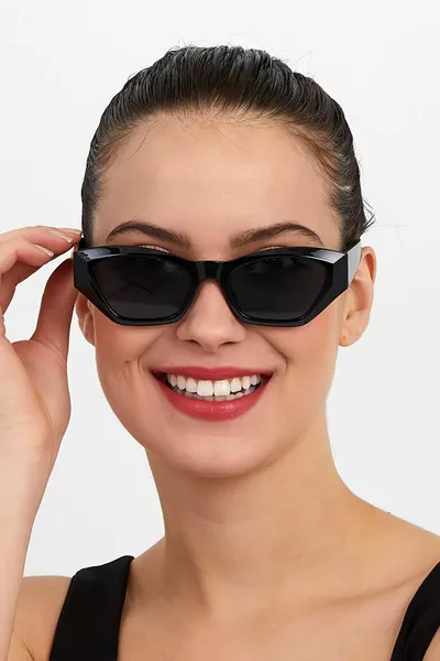 نظارة شمسية سوداء للجنسين