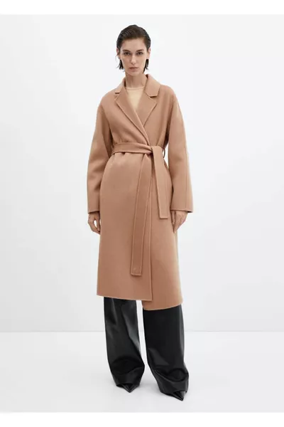 معطف بحزام مصنوع يدوياً