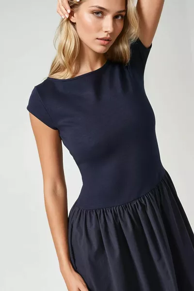 فستان ميدي متباين