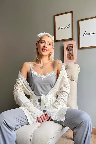 Cream Gray Star Pattern Bambu Robe Women's Pajama Set