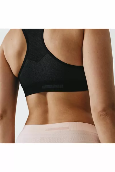 Спортивный бюстгальтер - Первый