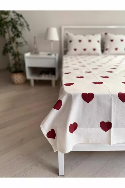 Double Fitted Sheet Without Elastic with Heart Design and 2 Pillowcases