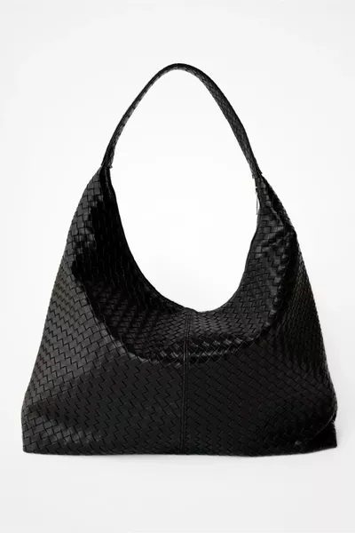 حقيبة نسائية سوداء كبيرة للكتف والتوت - سعة واسعة