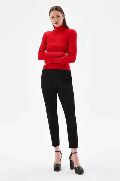 سترة مضلعة طويلة الأكمام متماسكة