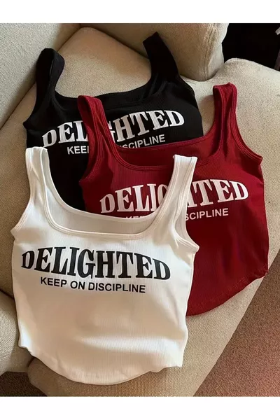 Дамски потник с тънки презрамки с принт 'Delighted' в бордо, черно и бяло