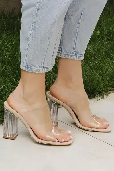 Nude Cilt Şeffaf Topuklu Kadın Terlik