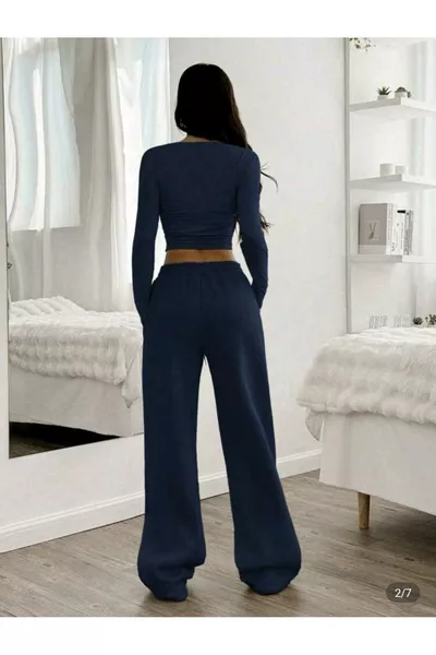 بنطال نسائي كبير الحجم كحلي واسع وقصّة فضفاضة من قماش مرن ومريح من شيرت رياضي شَاه مودا