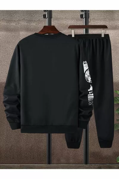 Комбинация черного парижского спортивного костюма с принтом