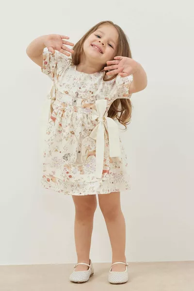 Платье в рубчик с бежевым узором