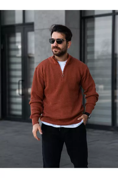 كنزة رجالية صوفية نصف بسحّاب بلون الطوب