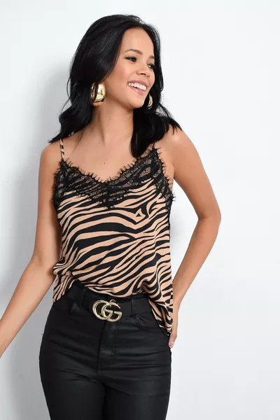 Дамски потник с дантела с камилен и зебра десен 