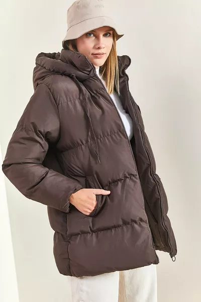 معطف طويل مبطن للنساء مع قبعة وقابل للتعديل بواسطة الحبال