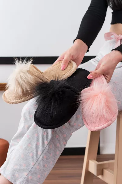 حذاء نسائي منزلي ثلاثي، حذاء ضيوف، حذاء بوخشة