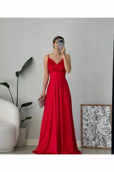 Abito in raso di lycra con spalline in corda