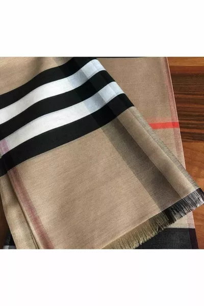 Каре копринен шал