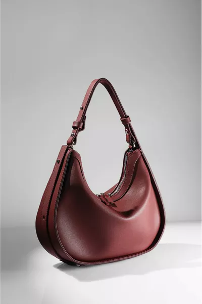 حقيبة يد وكتف نسائية بورجوندي بحمالات قابلة للتعديل مبطنة