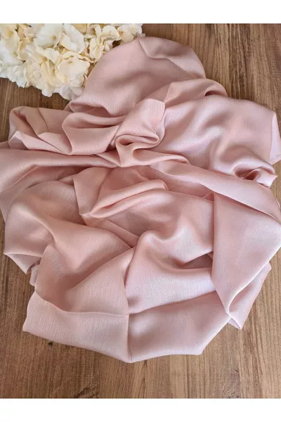 الأوشحة اللامعة والبراقة