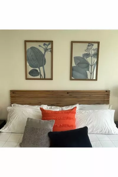 2 Stuks Massief Houten Bedhoofdeinden met Planken, Walnoot Kleur, cm x cm, Massief Walnoot Kleur - 2 Stuks met Planken