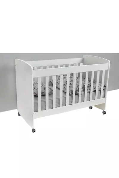 Люлеещо се легло с колела и стъпаловидна конструкция, см