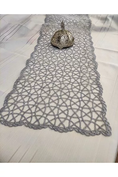 Chemin de table unique avec détails en dentelle française, chemin de table pour table, napperon