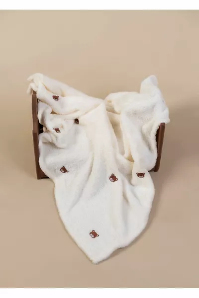 Бебешко одеяло с мечета, бродерия,  x  см, кремаво, Wellsoft