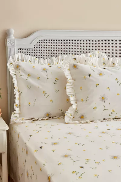 طقم شراشف مزدوجة بحواف كشكش من القطن بنسبة % إما - أصفر (PP)