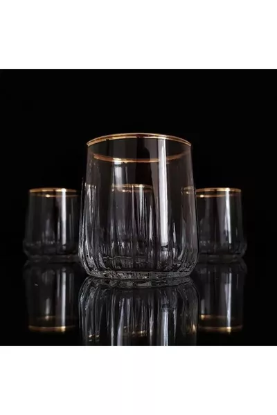 Нова -частова златиста прибори за вода.