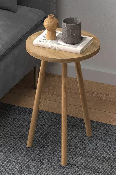 طاولة جانبية رومانية كومودين