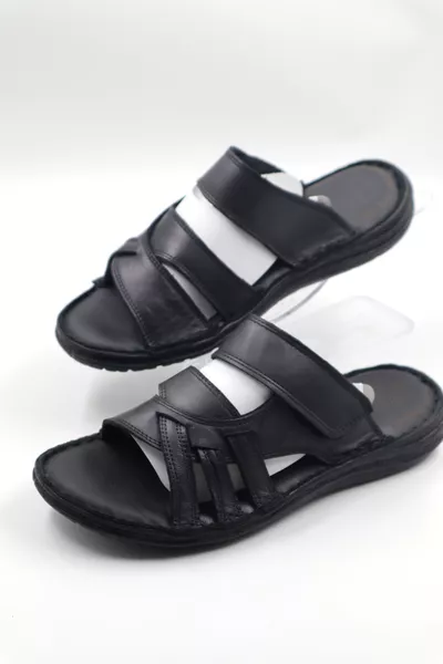 Мужские черные тапочки из натуральной кожи