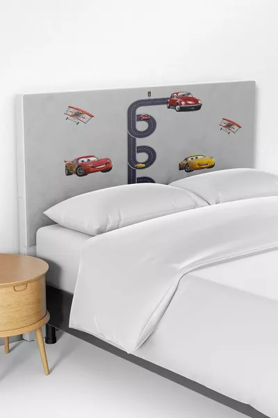 غطاء رأس سرير لغرفة أطفال بنقشة سيارات شيمشيك مككوين