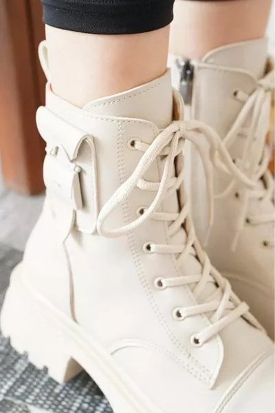 Feles Bag Buckle Detailed Suola in Gomma Stivali da donna postali BEIGE