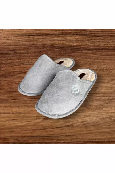 Мужские серые плюшевые пушистые домашние тапочки на нескользящей подошве