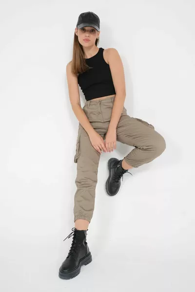 بيج بنطلون رياضي عارضة تناسب الساق جيب البضائع المطاطي السراويل النسائية