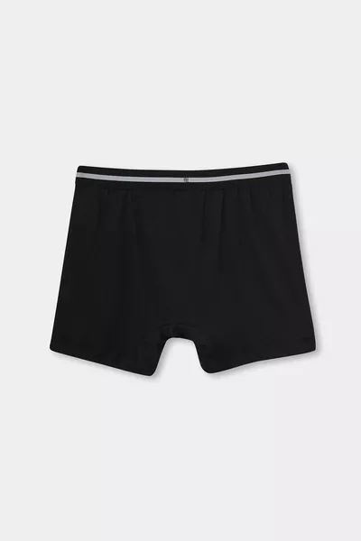 أسود طويل الساق مشروط الملاكم