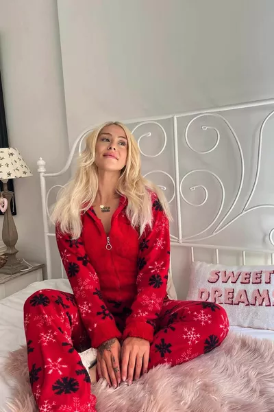 Red Snowflake Patterned Women's Fleece Plush Jumpsuit Pajamas