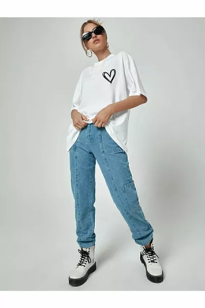 Minimal Heart Printed White Oversize Tshirt