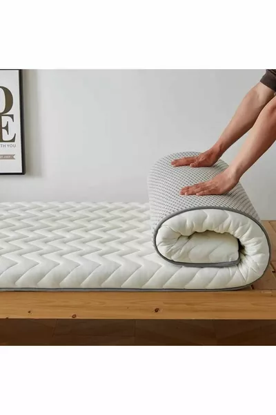 MATTRESS AND MATTRESS PAD
