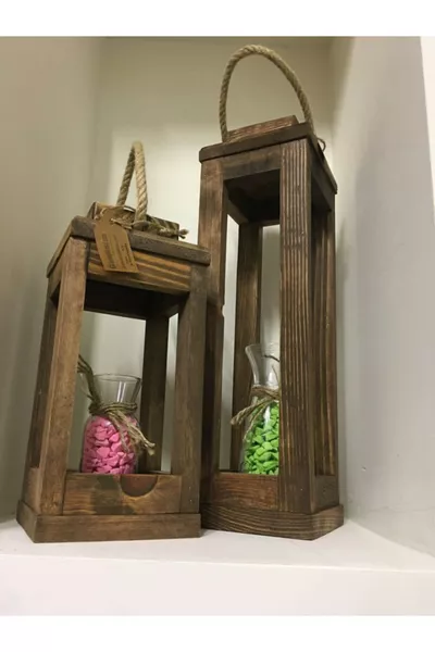 Кафяв дървен декоративен комплект с фенер и свещник, 2 части