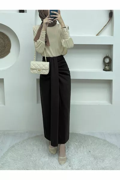 Плиссированная юбка с драпировкой спереди