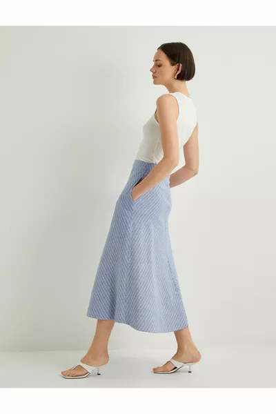 Gonna midi taglio A vita normale