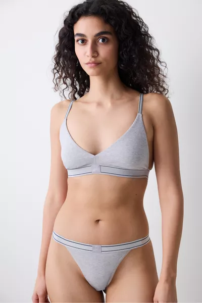 حمالة صدر مثلثة رمادية مبطنة قابلة للإزالة