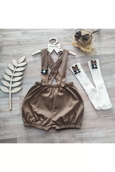 Combinaison de bébé garçon avec costume à thème ours pour gâteau d'anniversaire