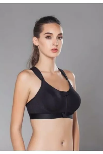 Дамски сутиен в черно без банел и подплънки с предно закопчаване 