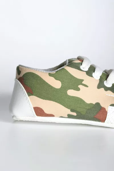 Chaussures à lacets Camouflage à motifs pour bébé garçon First Step