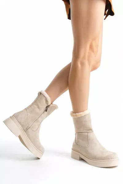 المرأة كريم أفخم مفصلة أحذية من جلد الغزال