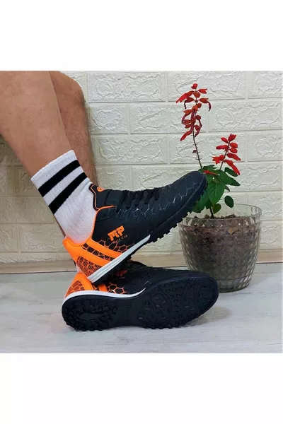 M.P  Черно-оранжевые футбольные бутсы с искусственным покрытием