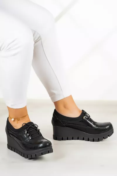 أولمبيا الأسود ثعبان جلد طبيعي مبطن الكعب أحذية عارضة