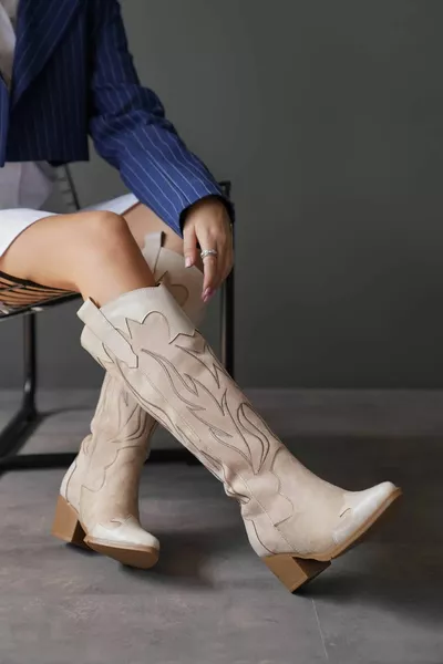 Kadın Tasarım Kısa Topuklu Kovboy Çizme Lizzu  Bej