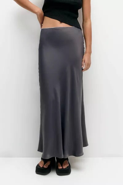 Сатенена миди пола с дантелена гарнитура